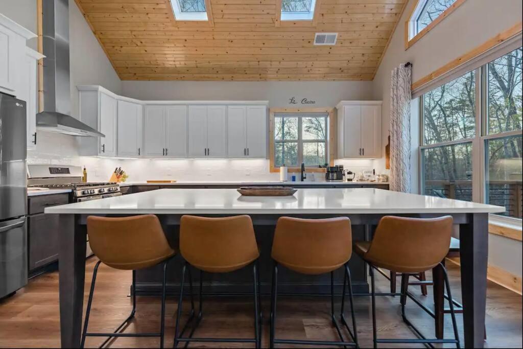 Peaceful Modern Chalet In 埃利杰 外观 照片